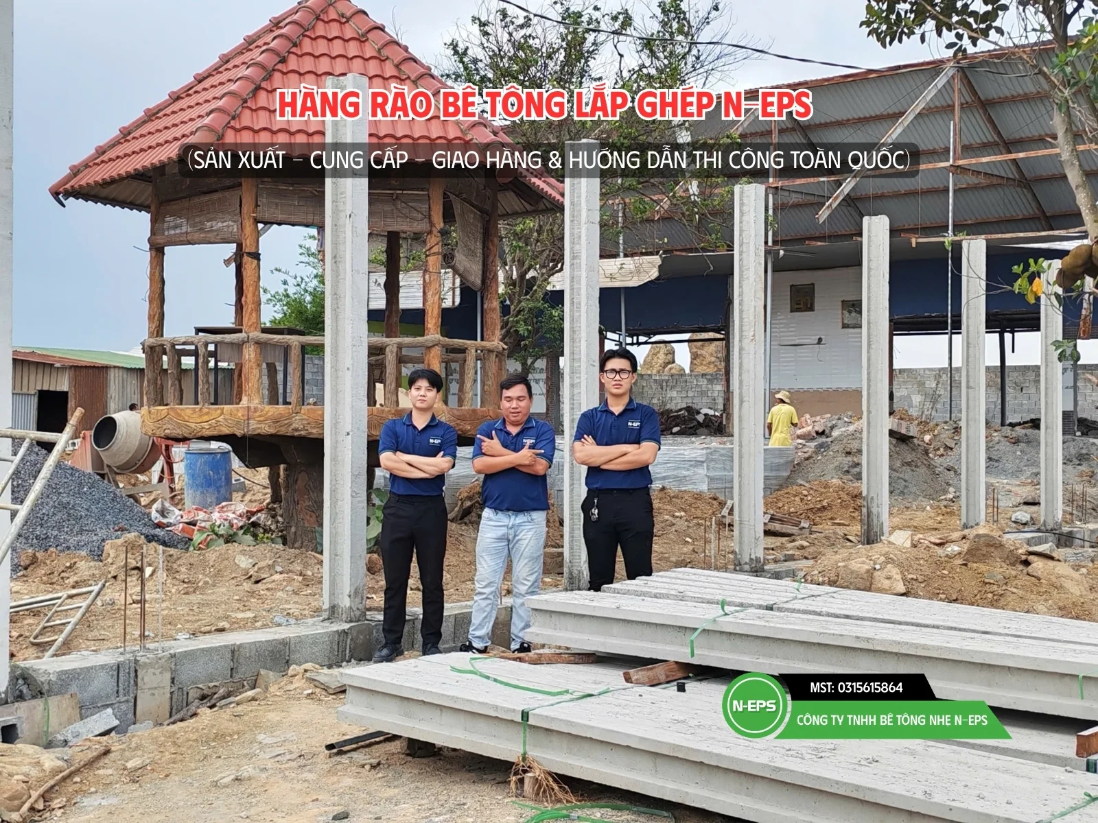 Đội kỹ thuật thi công hàng rào bê tông lắp ghép